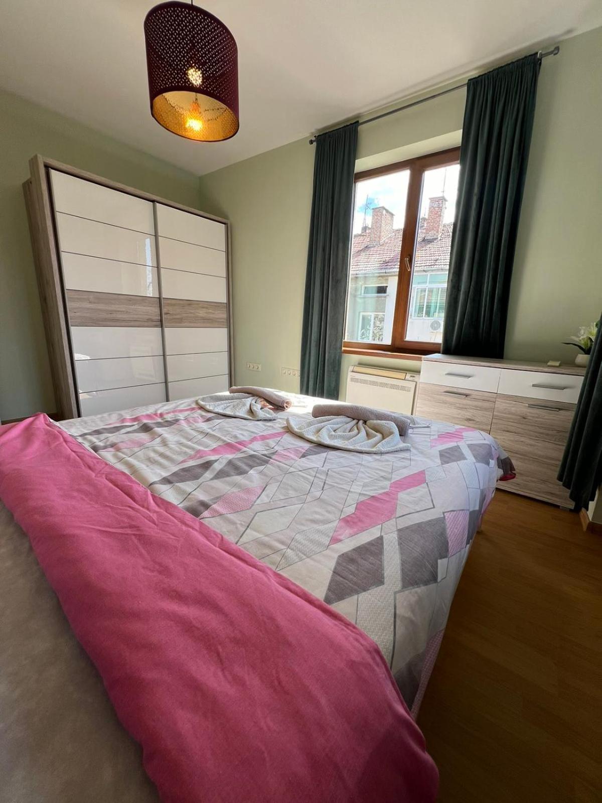 Rio Sunny 2Bdr Apt Near Ndk - Metro - Non-Stop Paid Public Parking Sofia Exterior foto